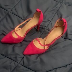 Red Pointed Toe Heels with Straps